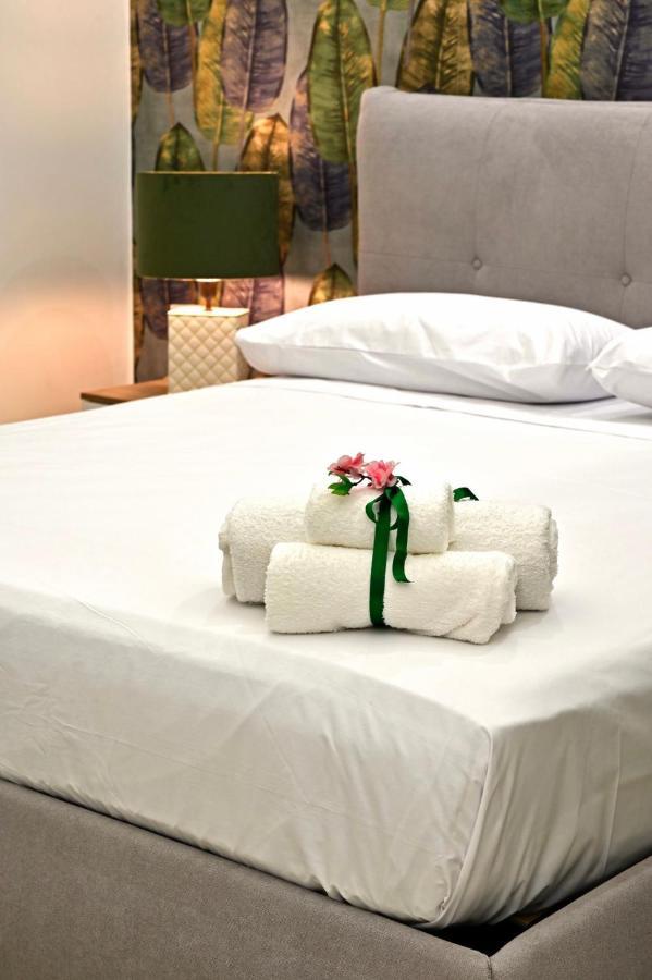 Saki Home Napoli Bagian luar foto
